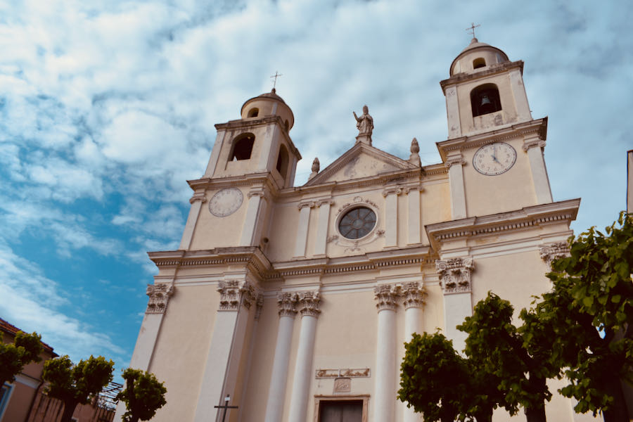 Borgio Verezzi Savona | Chiesa San Pietro Apostolo