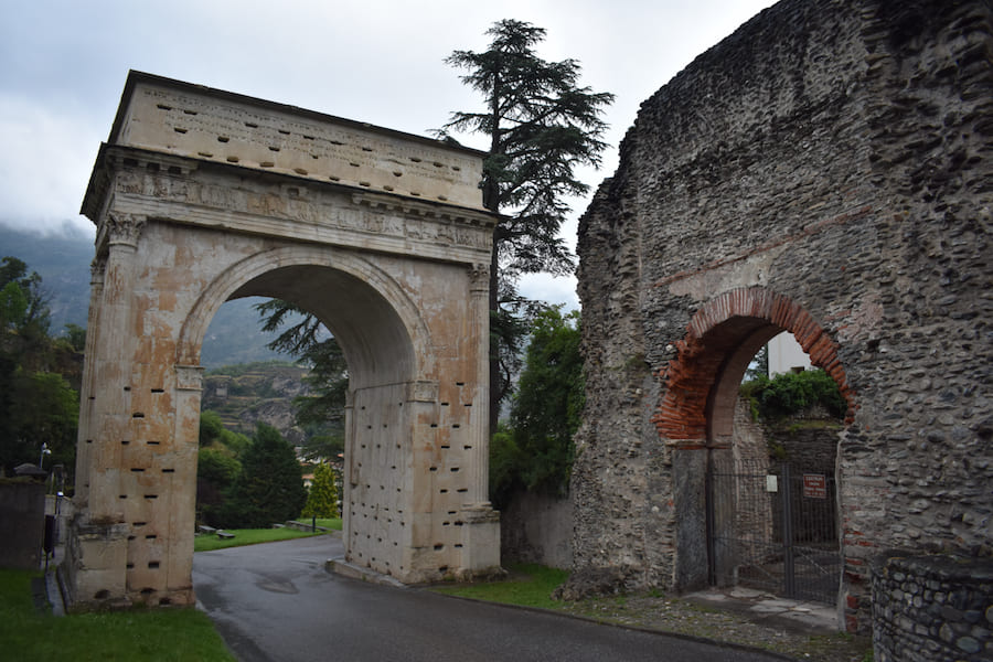 Cosa Vedere In Val Di Susa | Arco Di Augusto Susa