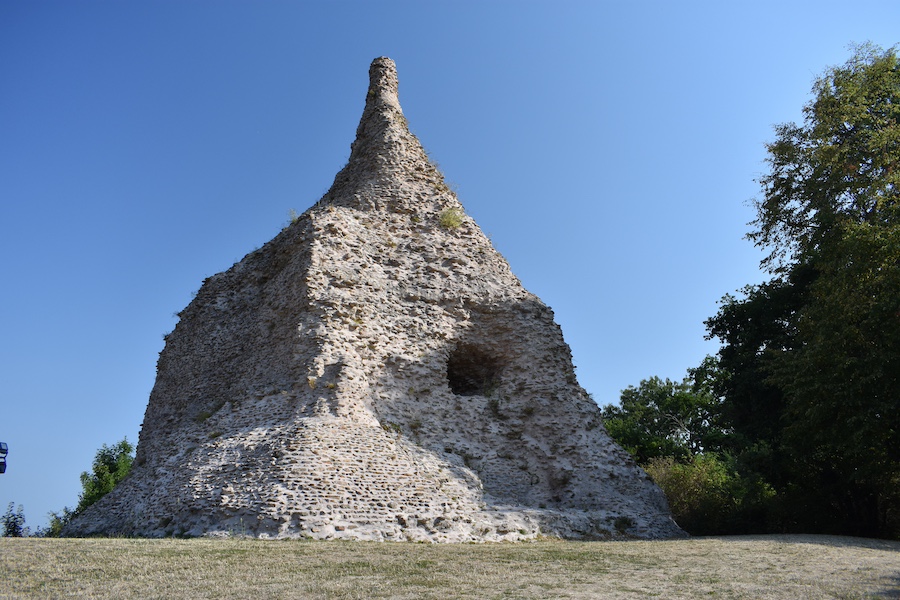 Borgogna Del Sud Autun | Pyramide De Couhard