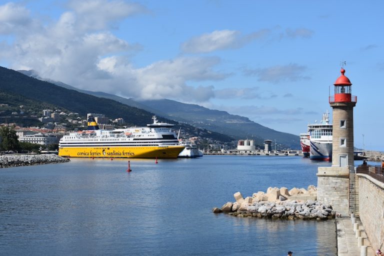 Viaggio 3 Giorni Nel Nord Della Corsica | Navi Gialle