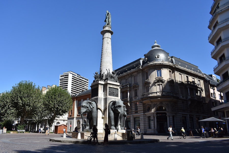 Chambéry Weekend | Fontaine des Eléphants